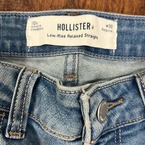 Hollister Light Blue Low-Rise Relaxed Straight Jeans